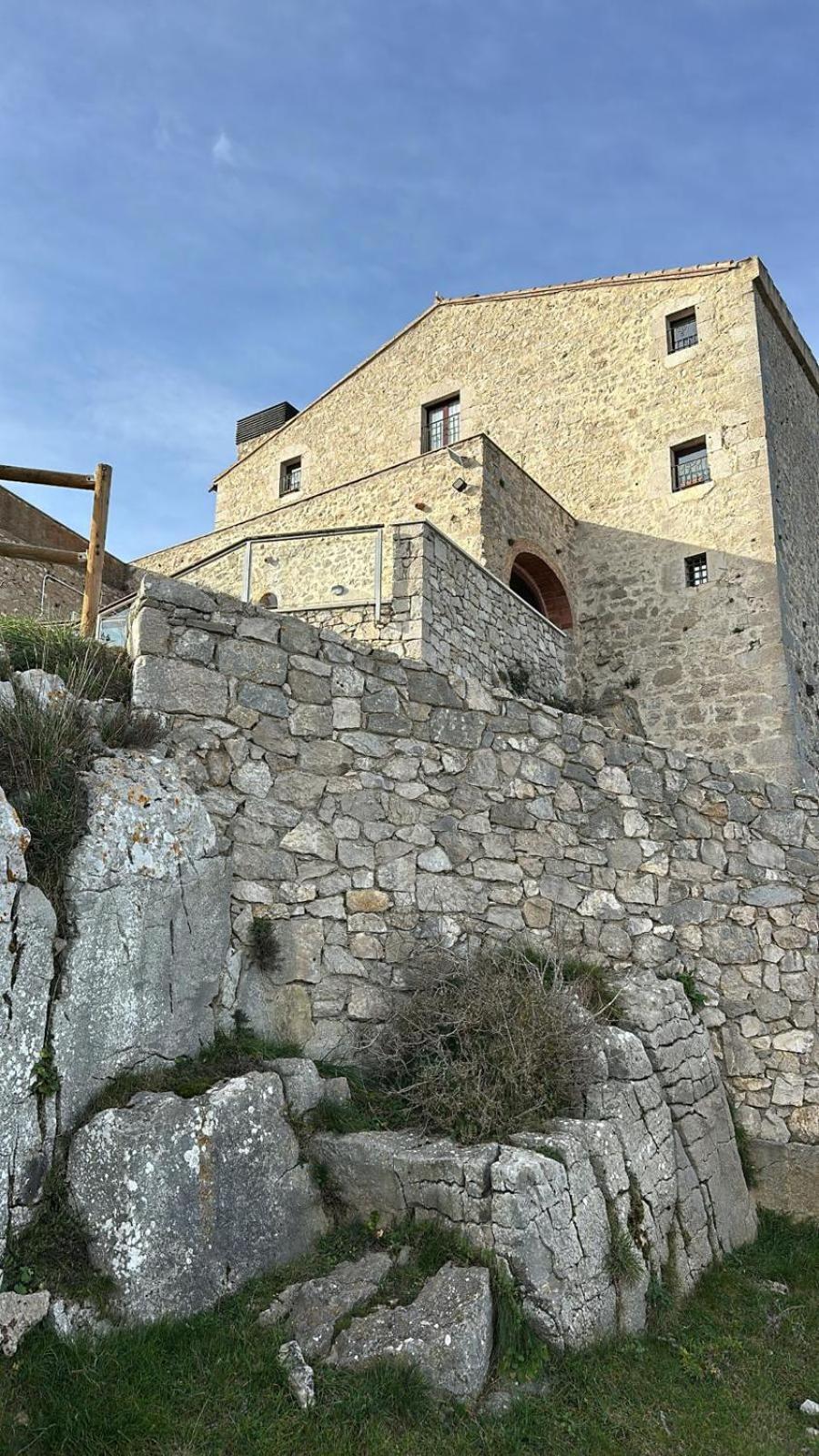 Santuari Mare De Deu Del Mont Restaurant-Hostatgeria Hotel Beuda Eksteriør billede