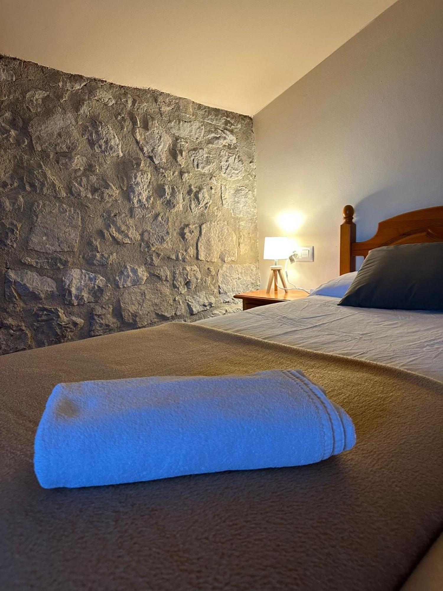 Santuari Mare De Deu Del Mont Restaurant-Hostatgeria Hotel Beuda Eksteriør billede