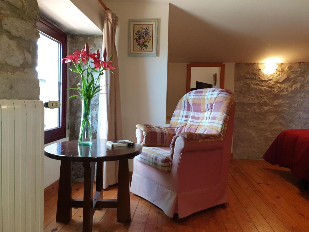 Santuari Mare De Deu Del Mont Restaurant-Hostatgeria Hotel Beuda Eksteriør billede